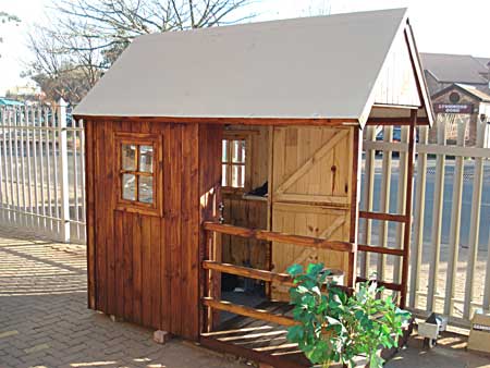 Guard Hut - A 1.2 m x 1.2 m Guard Hut. It is also available without a veranda.